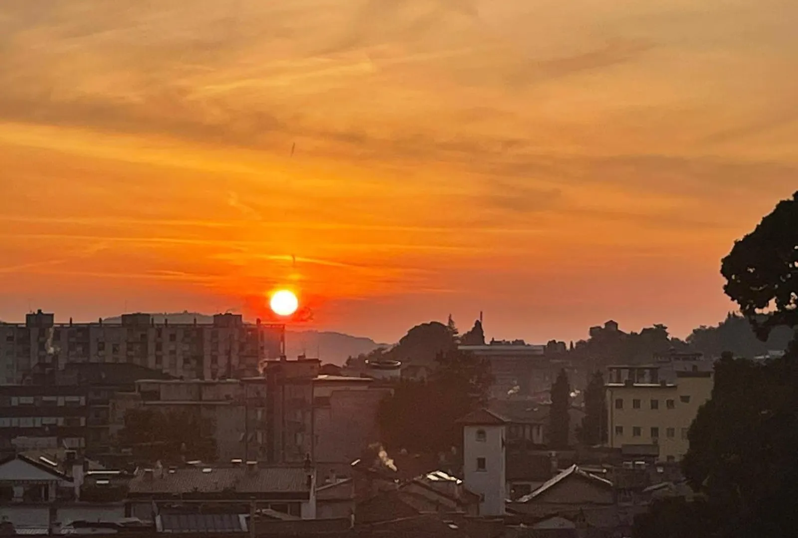 Kibilu - Luxury Penthouse City Center Varèse Appartement